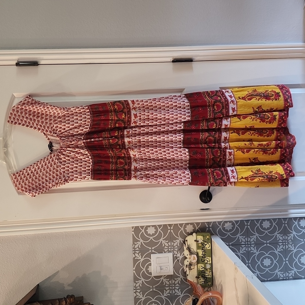 Pasiely flower long maxi dress size Medium